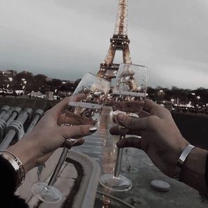 Meet your Posher, Nikki